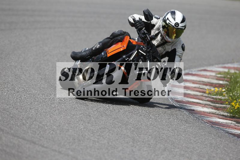 /Archiv-2024/29 12.06.2024 MOTO.CH Track Day ADR/Gruppe rot/47